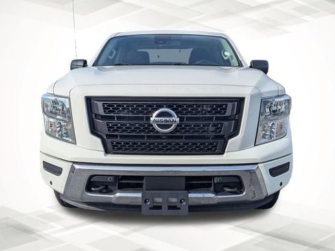 Used 2021 Nissan Titan SV w/ SV Convenience Package image 9