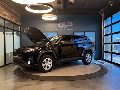 Used 2022 Toyota RAV4 LE AWD/4WD image 22