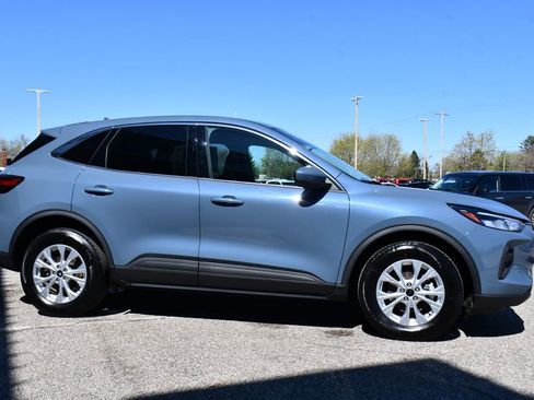 Used 2023 Ford Escape Active w/ Tech Pack #2 AWD/4WD image 8