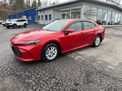 Used 2025 Toyota Camry LE w/ Convenience Package AWD/4WD image 1