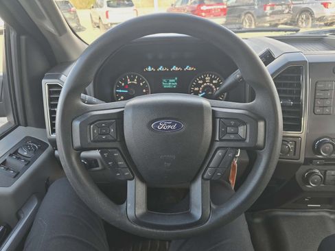 Used 2018 Ford F150 XLT AWD/4WD image 18