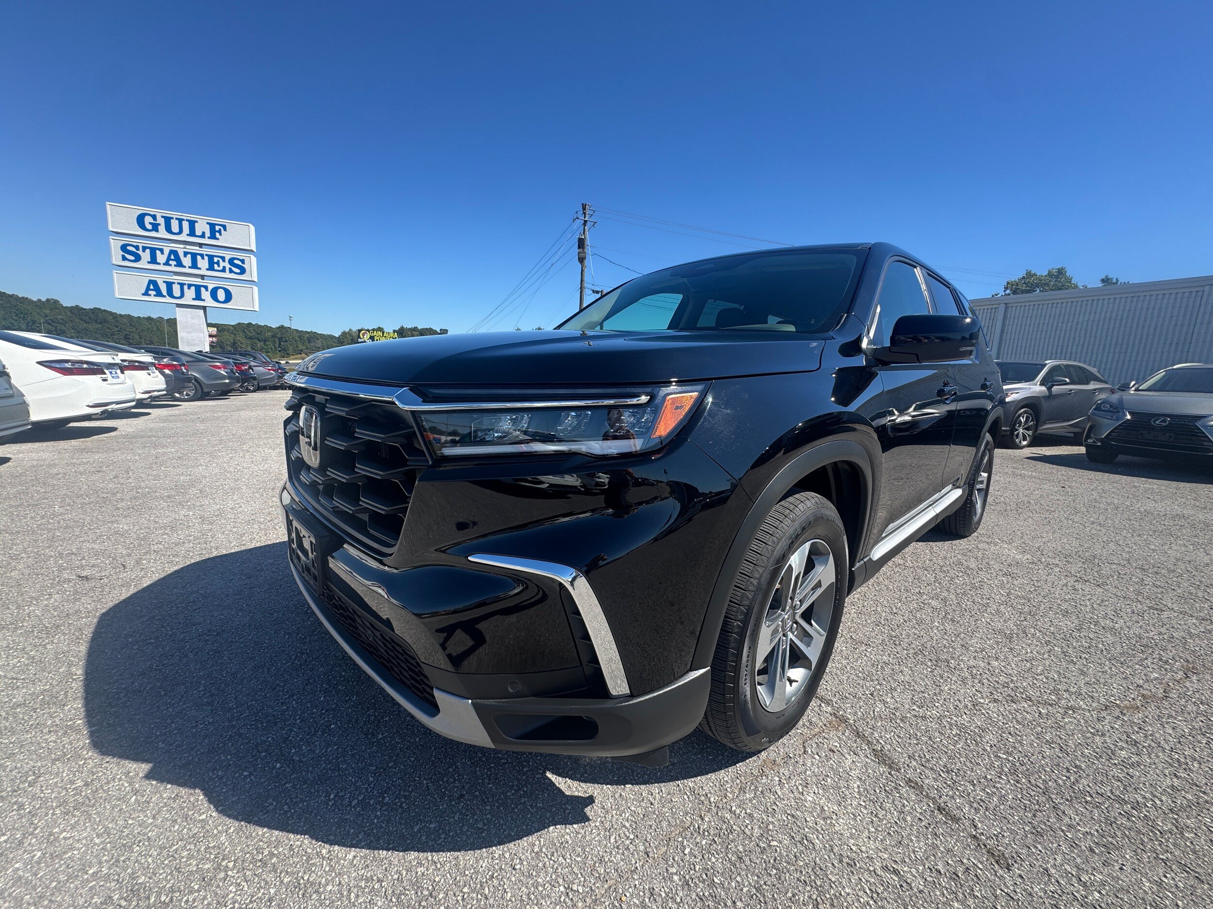Used 2025 Honda Pilot EX-L image 9