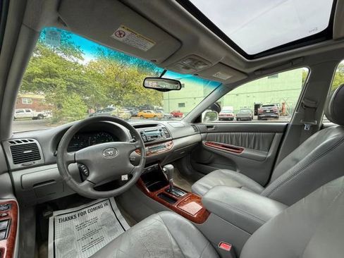 Used 2002 Toyota Camry XLE image 12