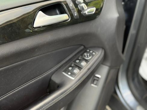 Used 2018 Mercedes-Benz GLE 350 4MATIC image 33