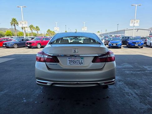 Used 2016 Honda Accord EX-L image 8