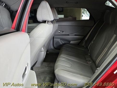 Used 2025 Hyundai Elantra Sport FWD image 17