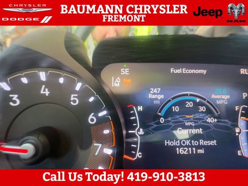 Used 2025 Jeep Compass Limited AWD/4WD image 21