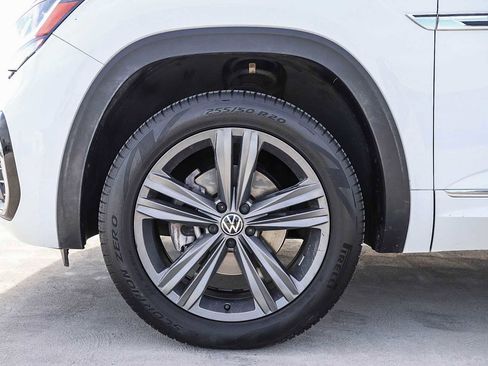 Used 2022 Volkswagen Atlas Cross Sport SEL R-Line image 11