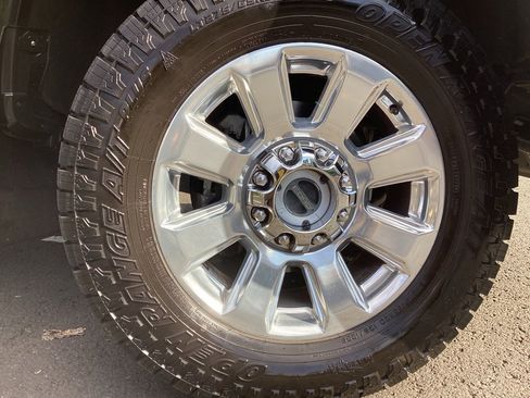 Used 2021 Ford F350 Platinum image 7