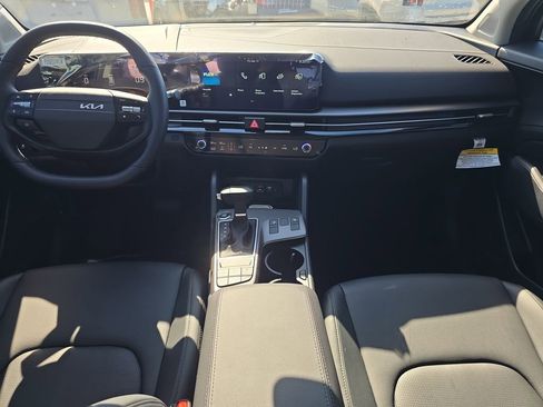 New 2026 Kia Sportage EX FWD image 14