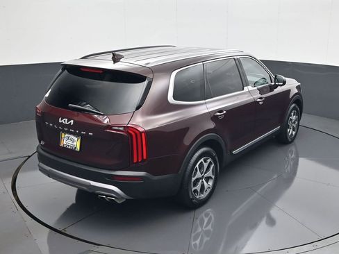 Used 2022 Kia Telluride EX FWD image 18