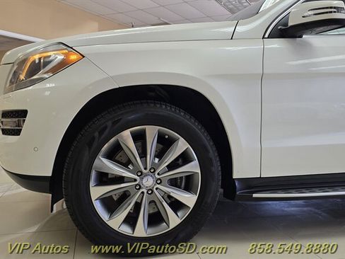 Used 2013 Mercedes-Benz GL 450 4MATIC image 38