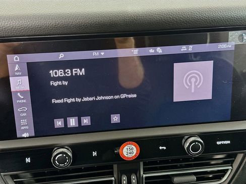 Certified 2026 Porsche Macan image 15