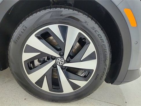 Used 2025 Volkswagen ID.4 Pro image 61