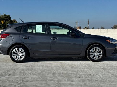 Used 2022 Subaru Impreza 2.0i image 2