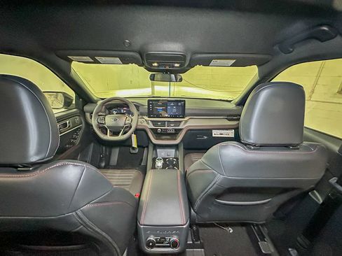 New 2026 Ford Explorer ST-Line AWD/4WD image 25