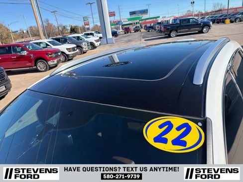 Used 2022 Lincoln Nautilus Reserve w/ Equipment Group 201A image 14