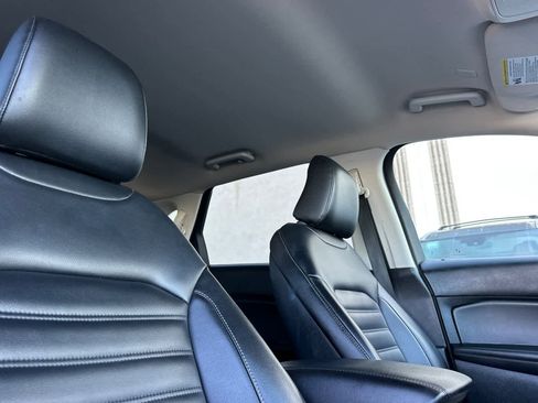 Used 2022 Ford Edge SEL image 18