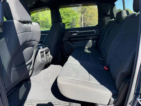 Used 2019 RAM 1500 Big Horn AWD/4WD image 12