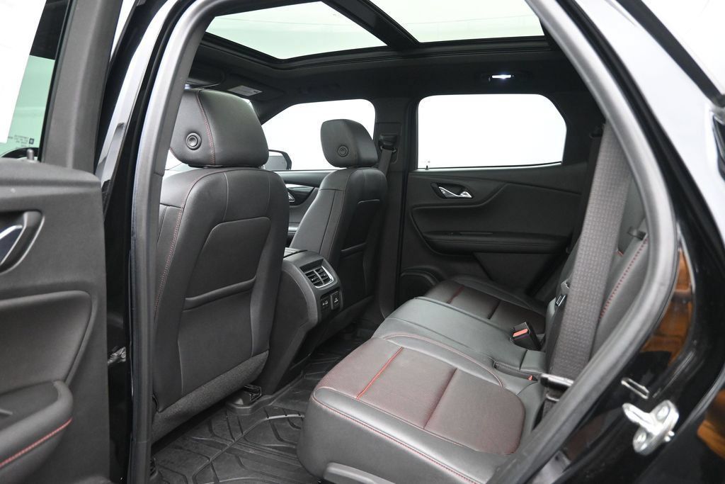 Used 2021 Chevrolet Blazer RS AWD/4WD image 27