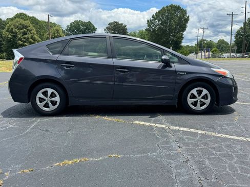 Used 2013 Toyota Prius Three FWD image 8