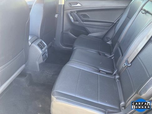 Used 2020 Volkswagen Tiguan SE image 18
