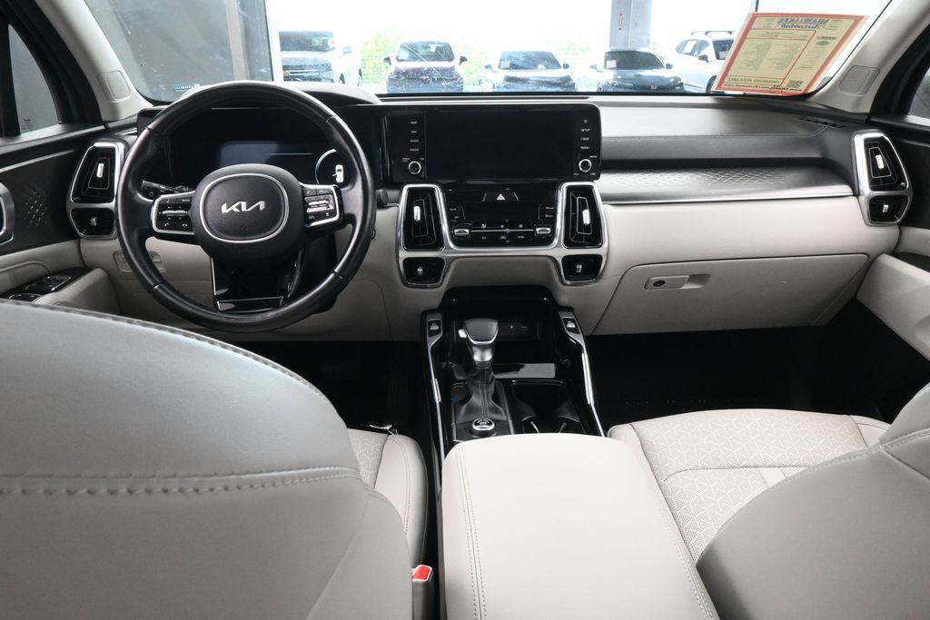 Used 2023 Kia Sorento SX FWD image 42