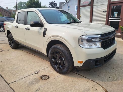 Used 2024 Ford Maverick XLT w/ Equipment Group 300A Standard AWD/4WD image 3