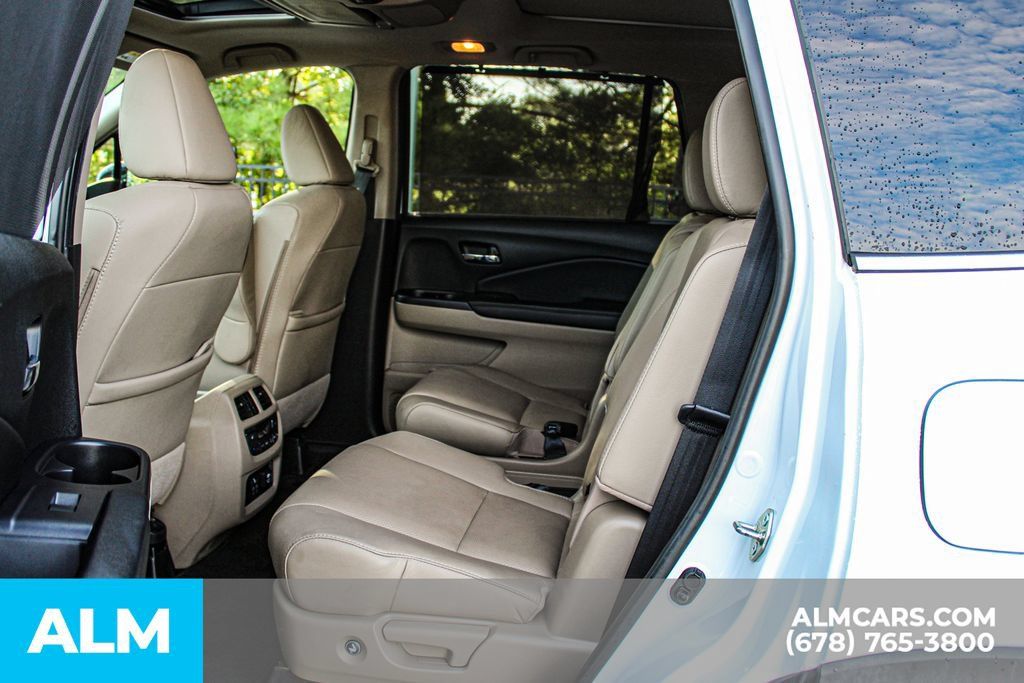Used 2021 Honda Pilot Elite image 17