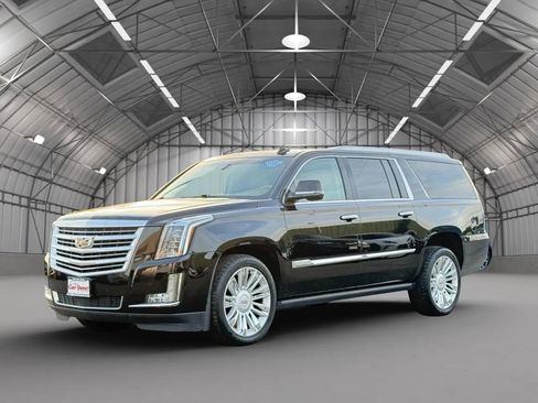 Used 2015 Cadillac Escalade ESV Platinum image 3