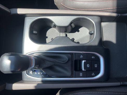 Used 2019 Hyundai Santa Fe Limited AWD/4WD image 18
