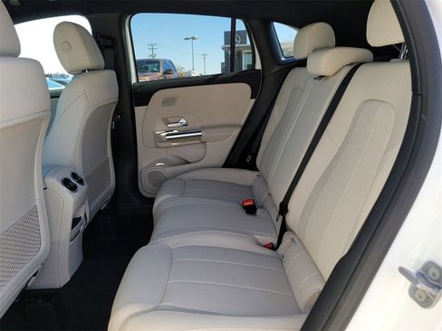 New 2025 Mercedes-Benz GLA 250 image 13