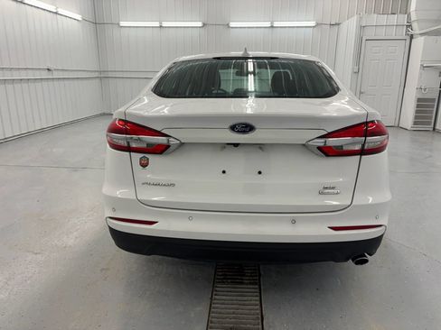 Used 2020 Ford Fusion SE FWD image 6