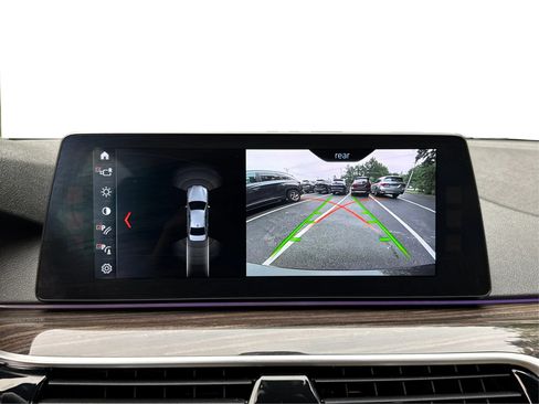 Used 2017 BMW 540i xDrive AWD/4WD image 28