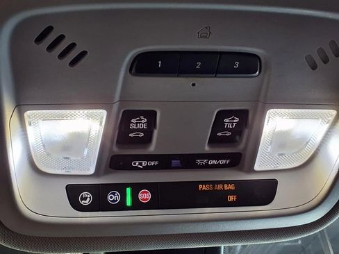 Used 2018 Chevrolet Traverse High Country image 26