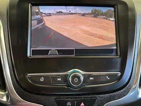 Used 2023 Chevrolet Equinox LT FWD image 26