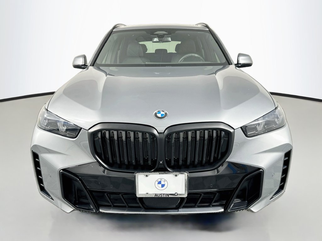 Certified 2025 BMW X5 sDrive40i w/ M Sport Package RWD image 2