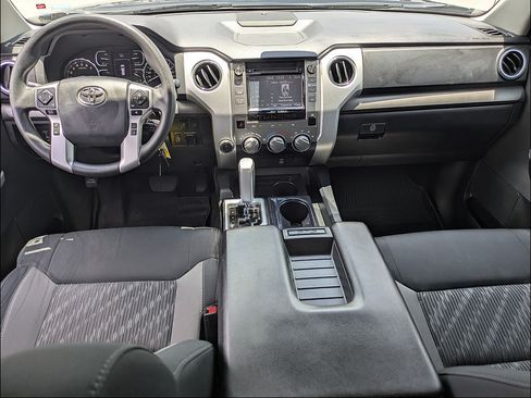 Used 2019 Toyota Tundra SR5 w/ SR5 Upgrade Package AWD/4WD image 16