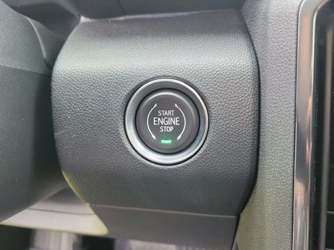 Used 2026 GMC Acadia AT4 w/ Luxury Package AWD/4WD image 40