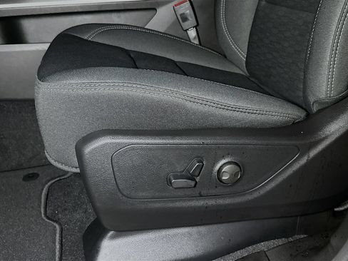 New 2026 RAM 1500 Big Horn AWD/4WD image 7