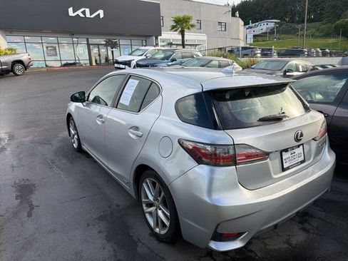 Used 2014 Lexus CT 200h FWD image 2