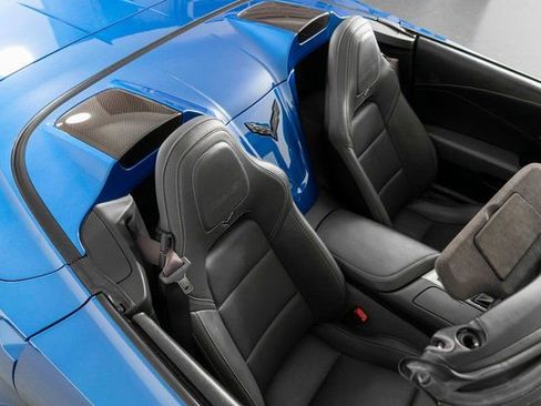 Used 2015 Chevrolet Corvette Z06 w/ 3LZ Preferred Equipment Group image 26