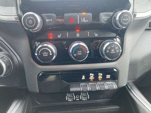 Used 2025 RAM 1500 Big Horn AWD/4WD image 10