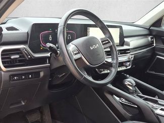Used 2024 Kia Telluride S w/ S Sunroof Package FWD video 2
