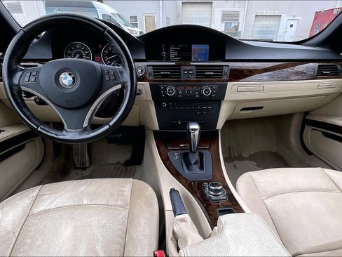 Used 2013 BMW 328i Convertible image 15