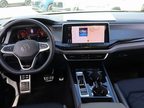 New 2026 Volkswagen Atlas Peak Edition image 14