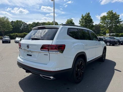 Certified 2023 Volkswagen Atlas SE w/ Black Wheel Package AWD/4WD image 5