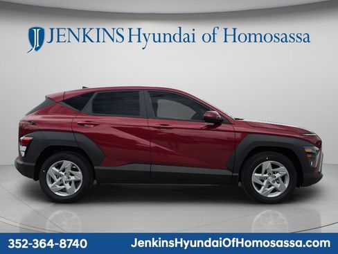 New 2027 Hyundai Kona SE FWD image 2