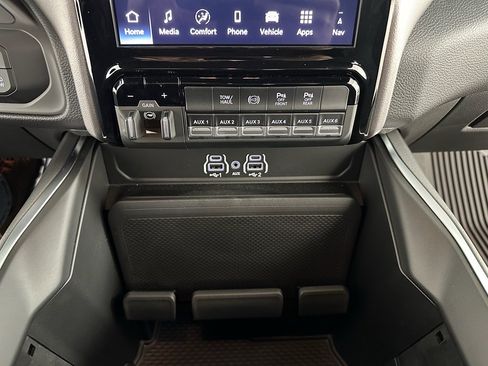 New 2026 RAM 3500 Big Horn AWD/4WD image 9