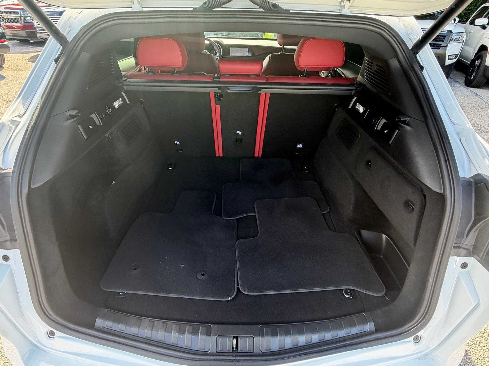 Used 2024 Alfa Romeo Stelvio Sprint RWD image 15